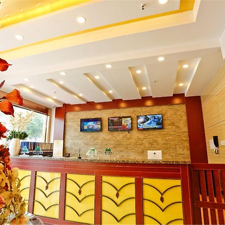 Greentree Alliance Guangxi Hezhou Babu District Lingfeng Square Hotel Eksteriør billede