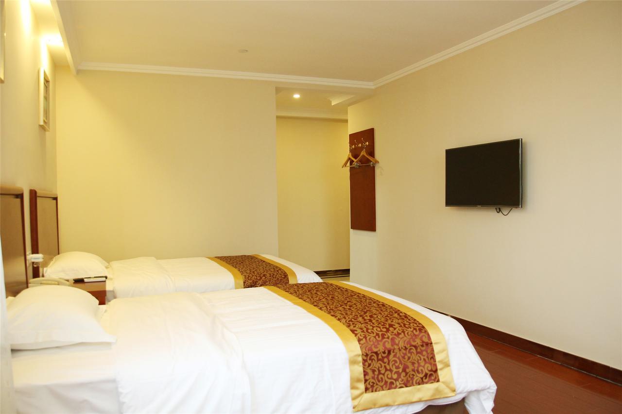 Greentree Alliance Guangxi Hezhou Babu District Lingfeng Square Hotel Eksteriør billede