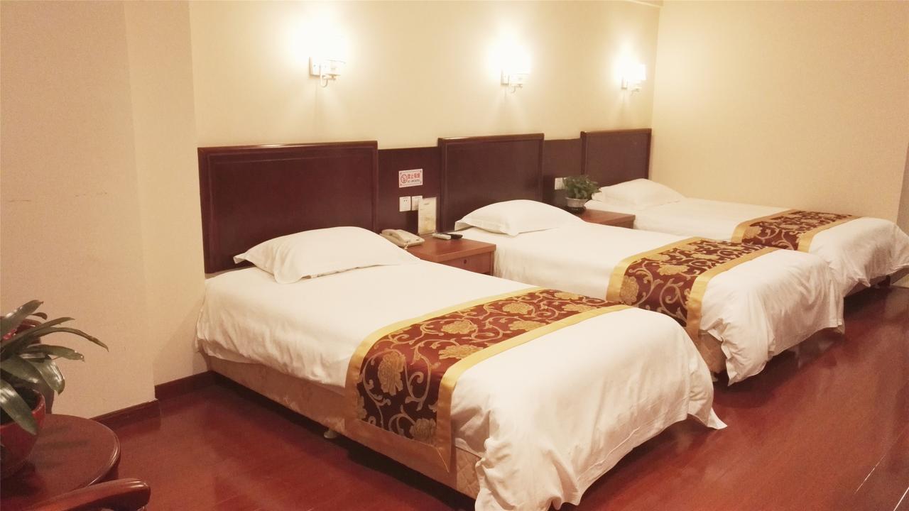 Greentree Alliance Guangxi Hezhou Babu District Lingfeng Square Hotel Eksteriør billede