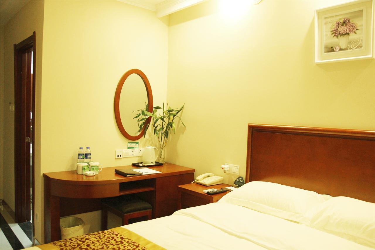 Greentree Alliance Guangxi Hezhou Babu District Lingfeng Square Hotel Eksteriør billede