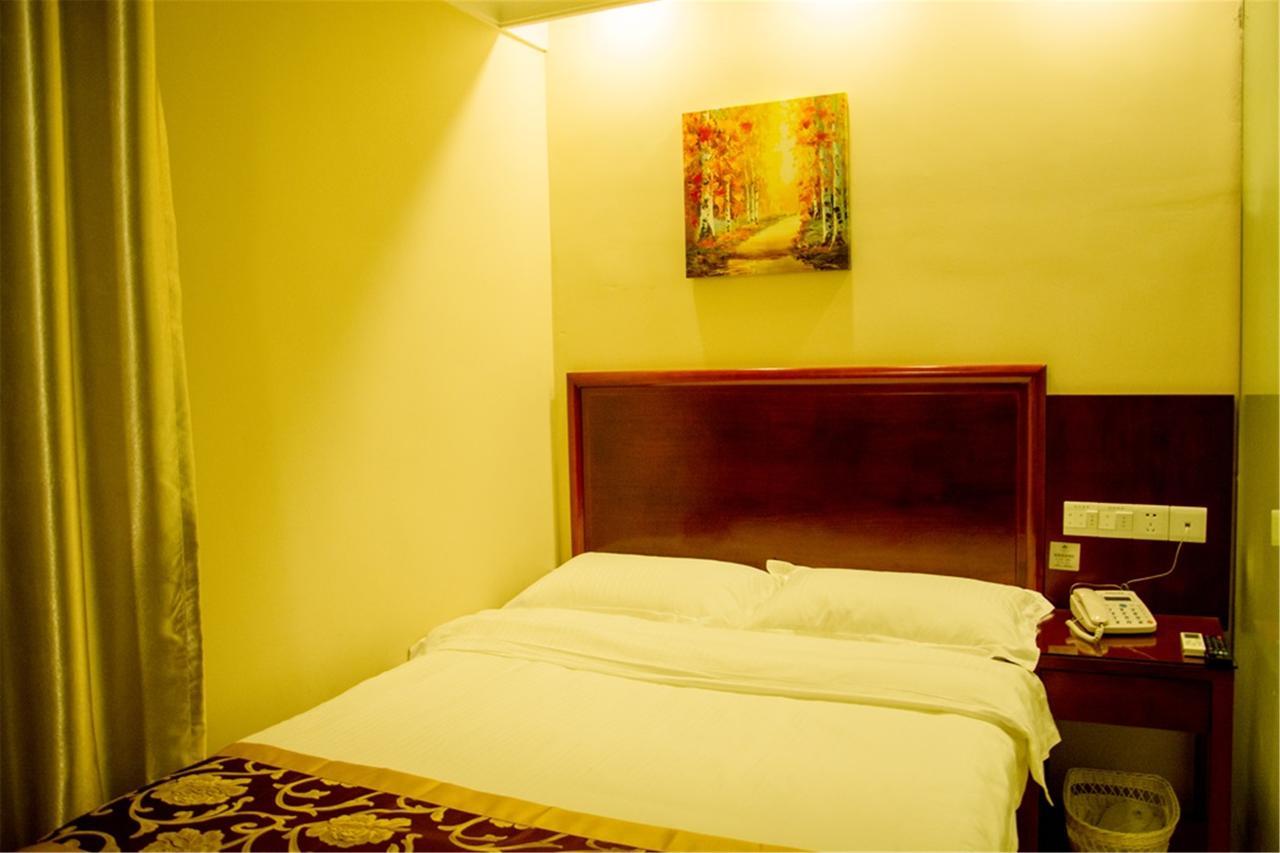 Greentree Alliance Guangxi Hezhou Babu District Lingfeng Square Hotel Eksteriør billede