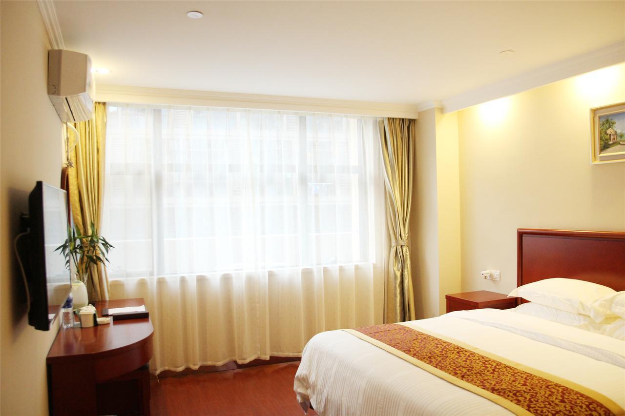 Greentree Alliance Guangxi Hezhou Babu District Lingfeng Square Hotel Eksteriør billede